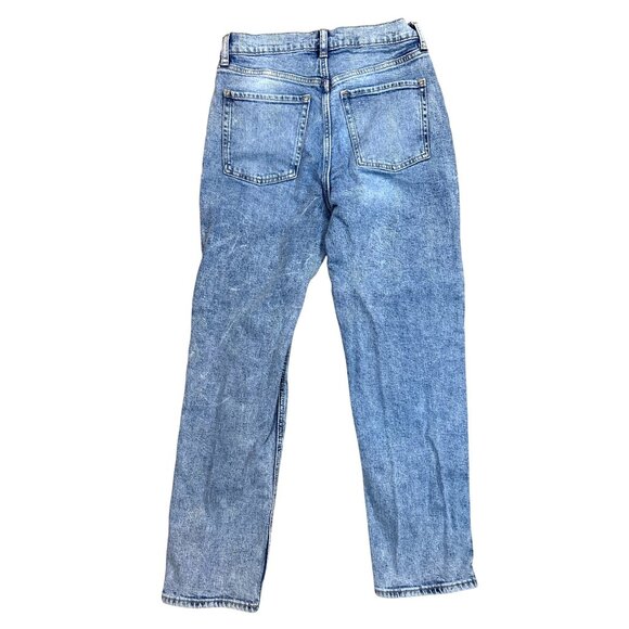 Old Navy Womens Super High Rise Distressed Straight Leg Jeans Size 6 Medium Wash - Picture 2 of 4